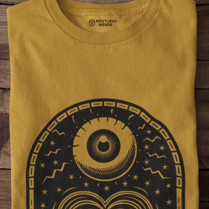 close-up-eye-heart-vinyl-print-on-organic-t-shirt-vinyl-shop-style
